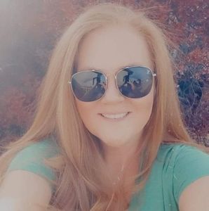 Meet your Posher, Christy